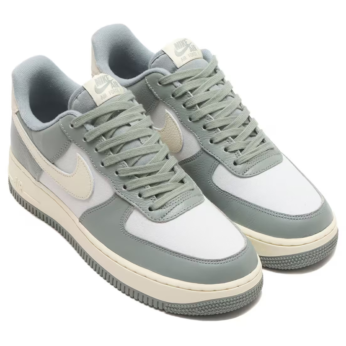 [ナイキ]エア フォース 1 '07 LX NBHDnike AIR FORCE 1 '07 LX NBHDDV7186-300【カラー】マイカグリーン/フォトンダスト/ココナッツ